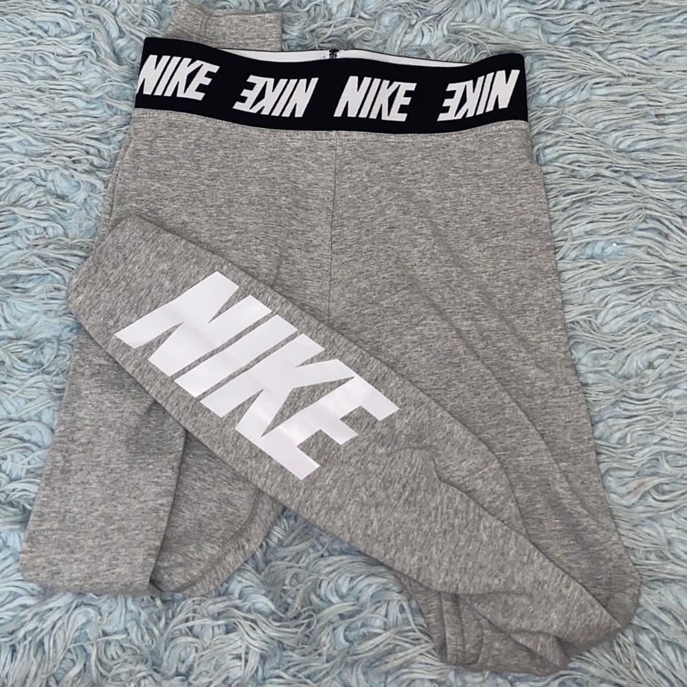 Nike leggings
